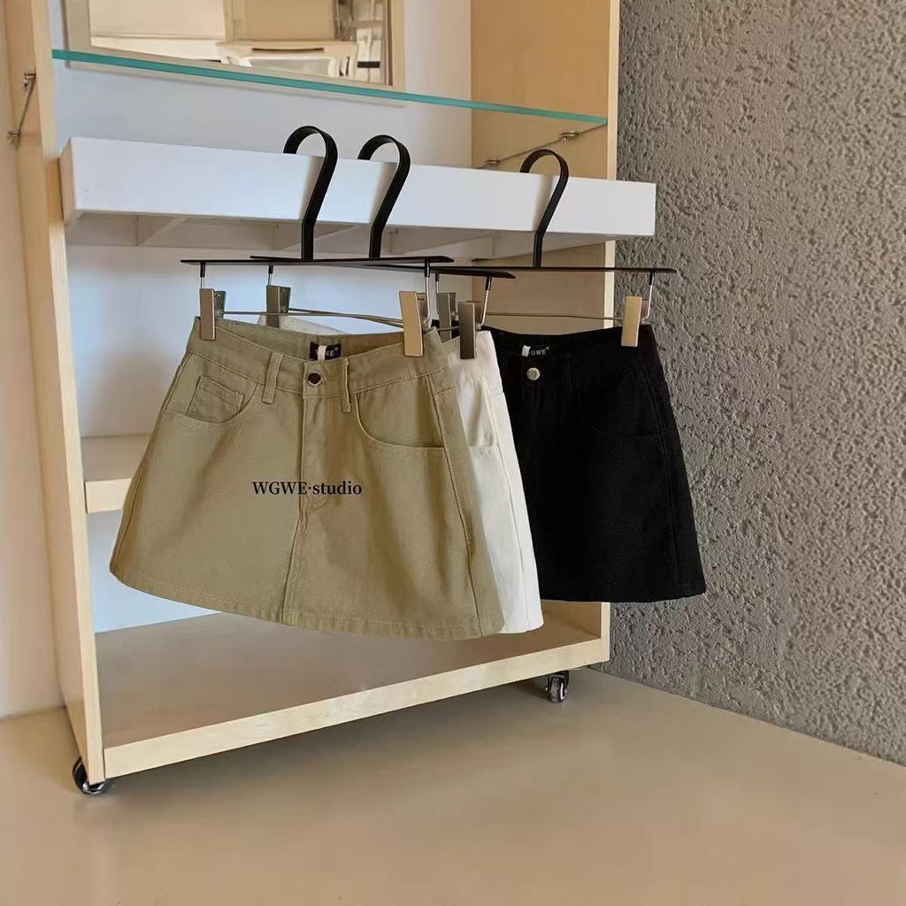 High waisted A-line skirt